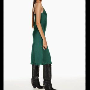 Rare Aritzia Wilfred Only Slip Dress in Emerald Green Aventurine Green Colour